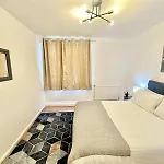 Paddington 2 Bedroom Cosy Apartment