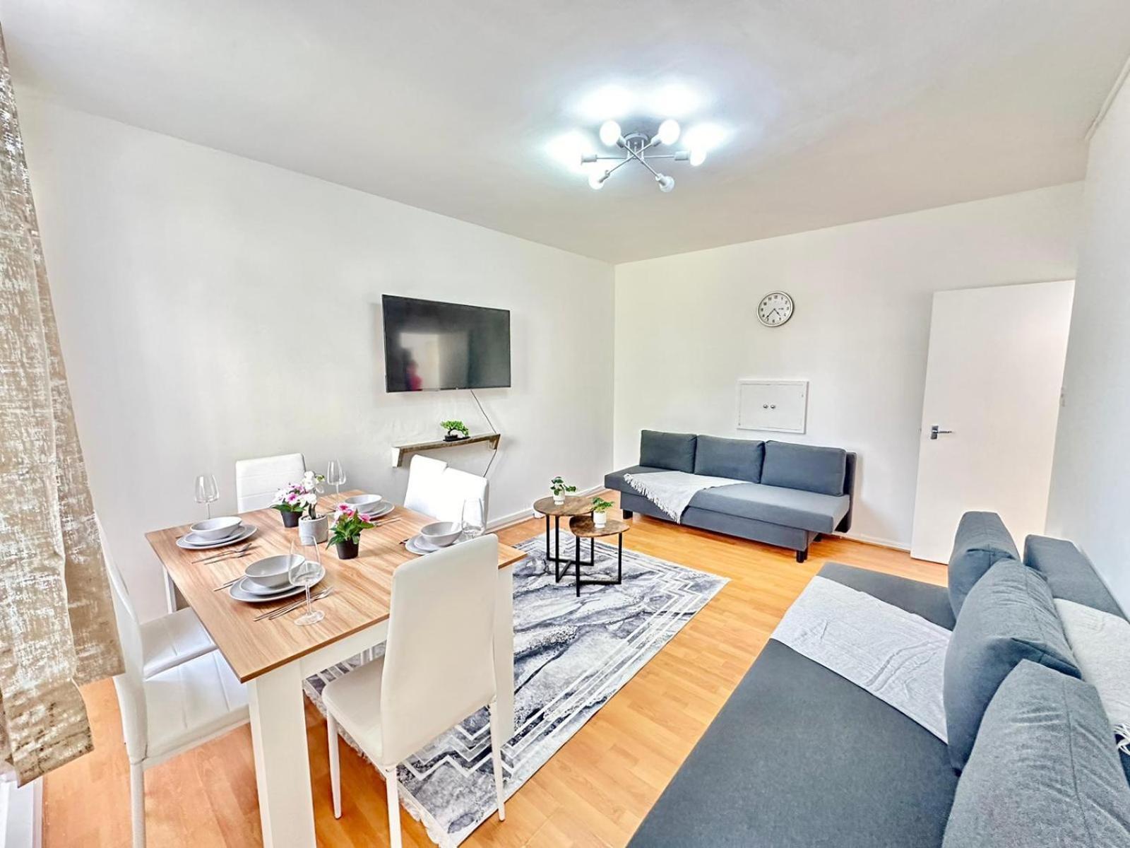 Paddington 2 Bedroom Cosy Apartment London